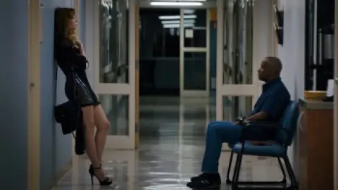 The.Equalizer.2014.1080p.BluRay.Hindi.ORG-English.ESub.x264-HDHub4u.Tv.mkv.0001.th.jpg