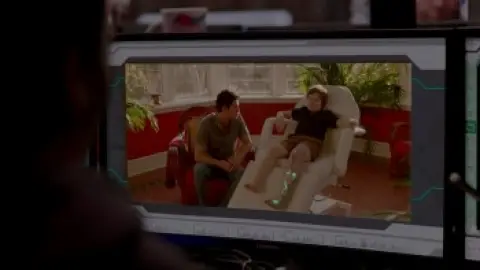 Upload.2020.S01E05.1080p.10bit.WEB-DL.Hindi.5.1-English.ESub.x265-HDHub4u.Tv.mkv.0008.th.jpg