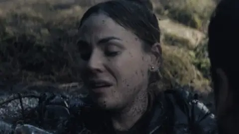 Quicksand.2023.1080p.WEB-DL.Hindi.5.1-English.ESub.x264-HDHub4u.Tv.mkv.0005.th.jpg