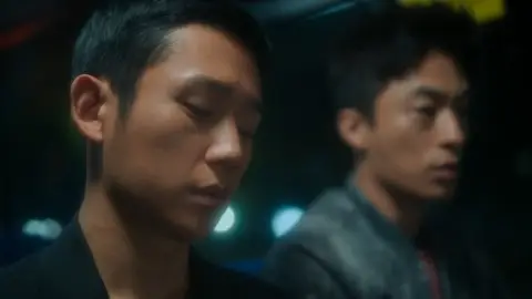 D.P.S02E03.Curtain.Call.720p.NF.WEB-DL.x265.10Bit-Pahe.in.mkv.0009.md.jpg